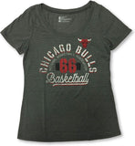 Chicago Bulls NBA Women's Gray Scoop Neck T-Shirt M 8/10