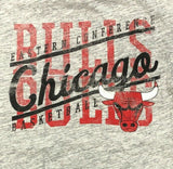 Chicago Bulls Basketball Distressed Men's Short Sleeve T-Shirt Gray